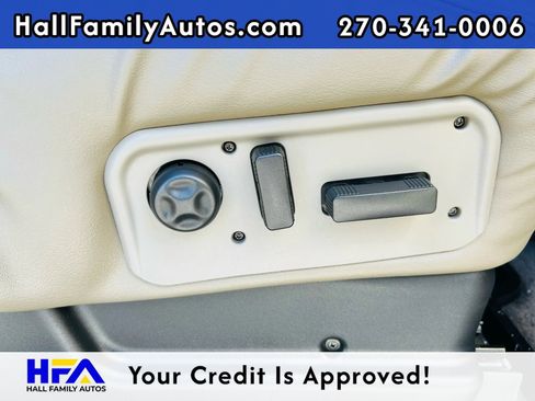 Used 2003 HUMMER H2 w/ Preferred Equipment Group image 25