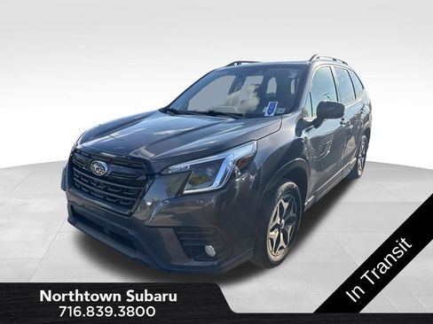 Used 2022 Subaru Forester Premium AWD/4WD image 1