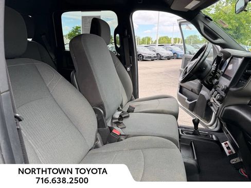 Used 2022 RAM 3500 Tradesman AWD/4WD image 18