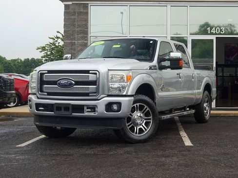 Used 2016 Ford F250 Platinum w/ FX4 Off-Road Package AWD/4WD image 6