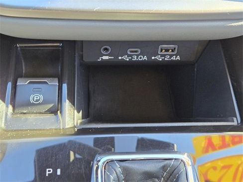 Used 2023 Subaru Outback Premium image 20