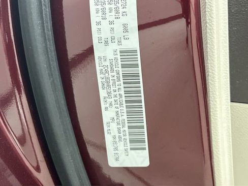 Used 2017 Chrysler Pacifica Touring-L w/ Tire & Wheel Group image 33