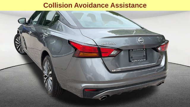 Used 2023 Nissan Altima 2.5 SV w/ SV Premium Package AWD/4WD image 7