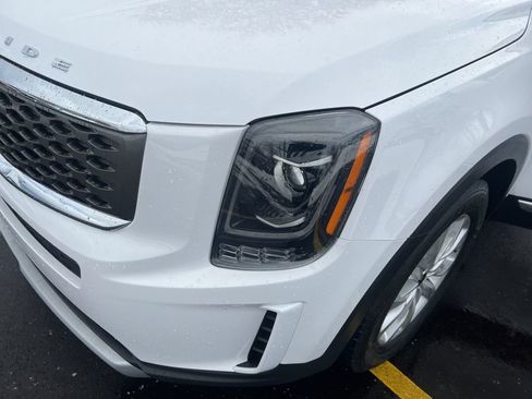 Used 2021 Kia Telluride LX image 28