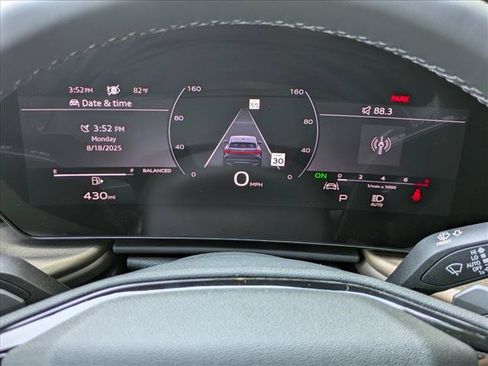 Used 2025 Audi Q5 Premium Plus w/ Premium Plus AWD/4WD image 11