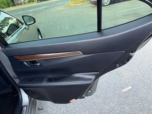 Used 2015 Lexus ES 350 w/ Premium Package FWD image 24