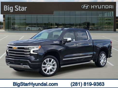 Used 2023 Chevrolet Silverado 1500 High Country w/ High Country Premium Package AWD/4WD image 1