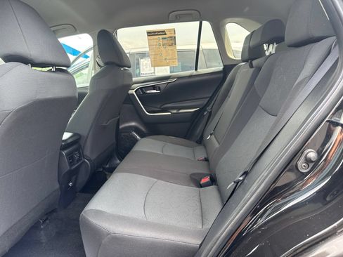 Used 2024 Toyota RAV4 XLE FWD image 13