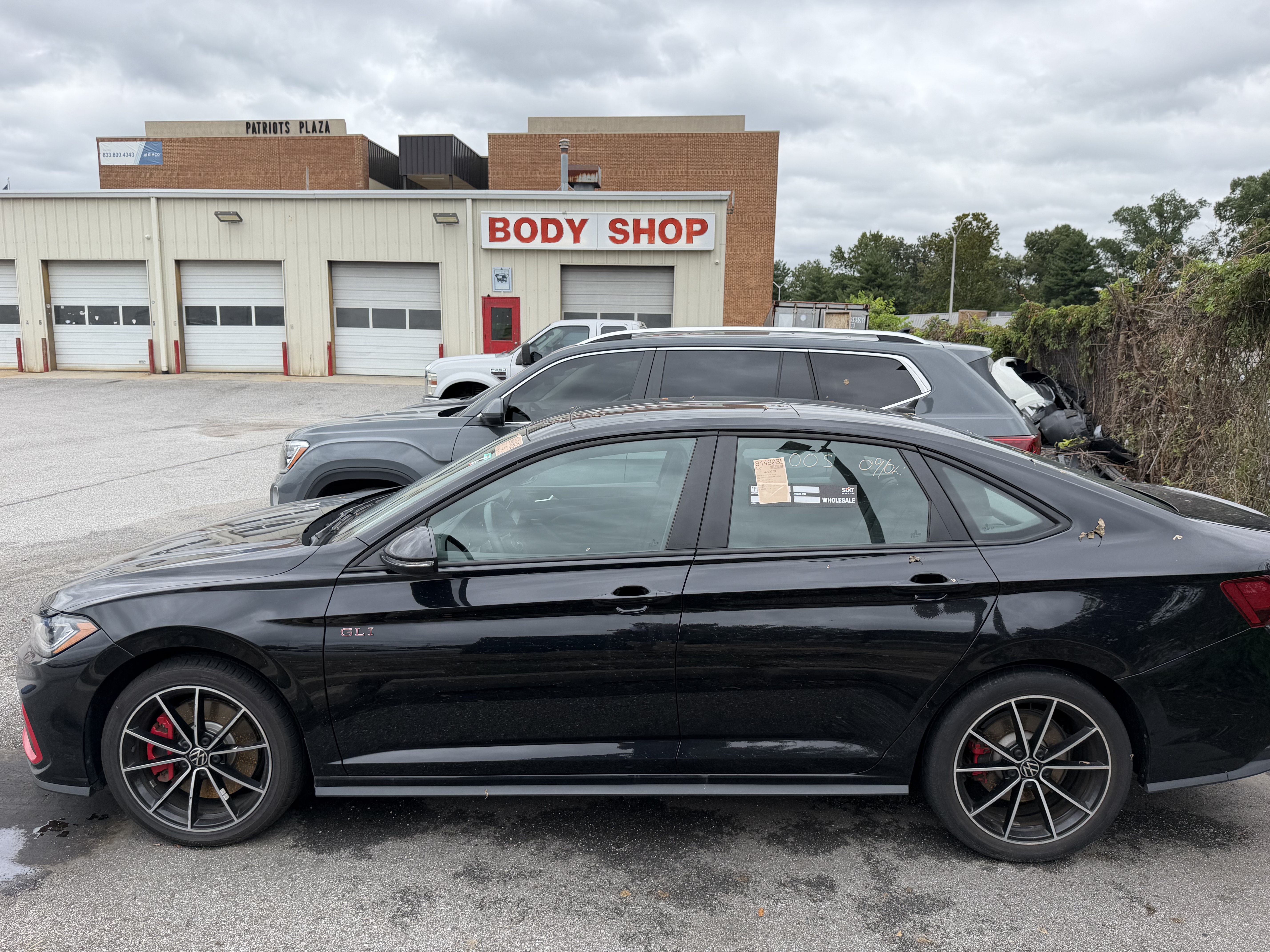 Used 2025 Volkswagen Jetta GLI Autobahn FWD image 14