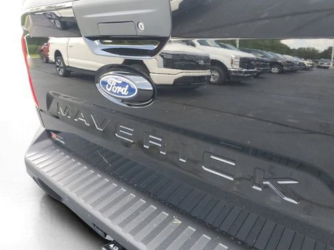 New 2025 Ford Maverick XLT w/ XLT Luxury Package AWD/4WD image 7
