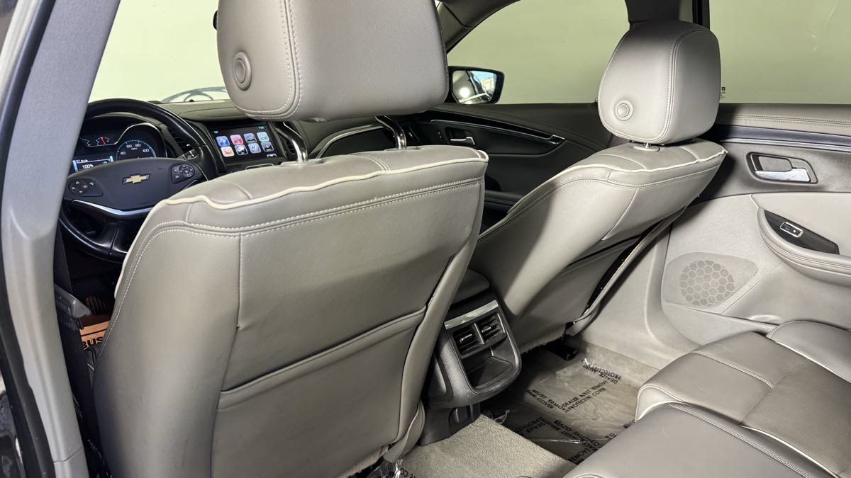 Used 2017 Chevrolet Impala Premier FWD image 29