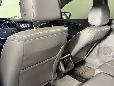 Used 2017 Chevrolet Impala Premier FWD image 29