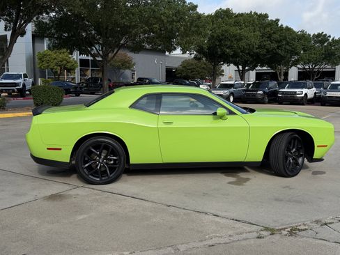 Used 2023 Dodge Challenger SXT w/ Blacktop Package RWD image 4