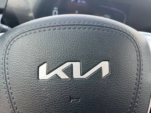 Used 2023 Kia Telluride S w/ S Sunroof Package FWD image 28