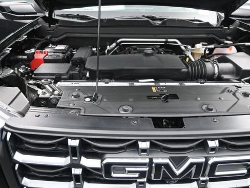 New 2026 GMC Canyon AT4 w/ Technology Plus Package AWD/4WD image 22