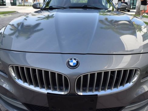 Used 2011 BMW Z4 sDrive35i RWD image 16