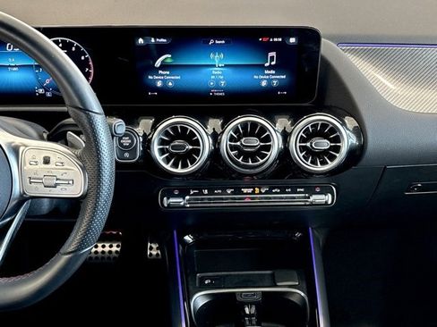 Used 2022 Mercedes-Benz GLA 250 image 12