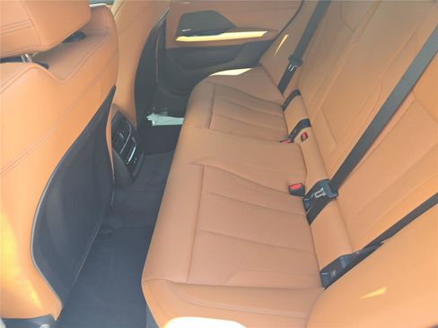 Certified 2025 BMW i4 eDrive40 w/ Premium Package RWD image 16