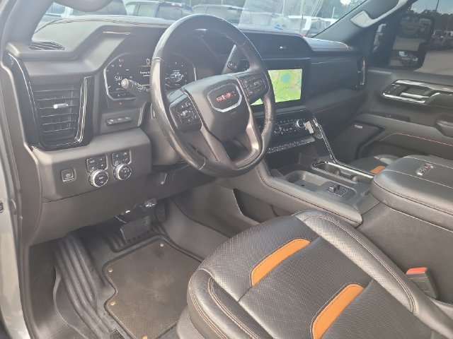 Used 2024 GMC Sierra 2500 AT4 w/ AT4 Premium Plus Package AWD/4WD image 18