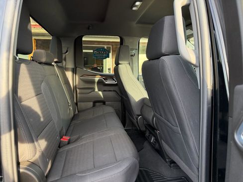 Used 2025 GMC Sierra 1500 Elevation image 19