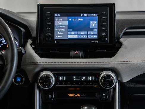 Used 2022 Toyota RAV4 XLE image 11