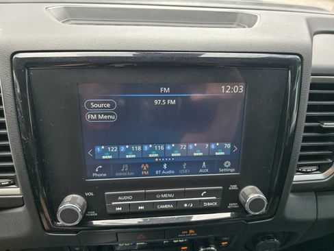 Used 2022 Nissan Frontier SV RWD image 5