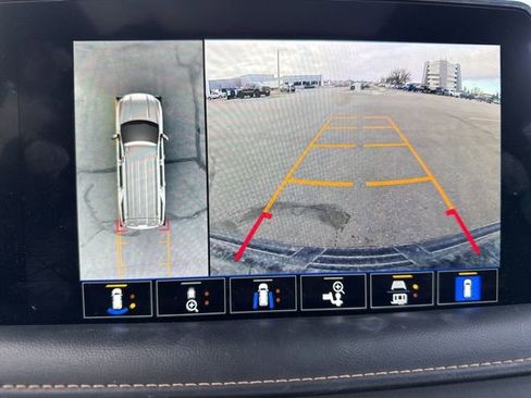 Used 2023 GMC Yukon AT4 w/ Technology Package image 20