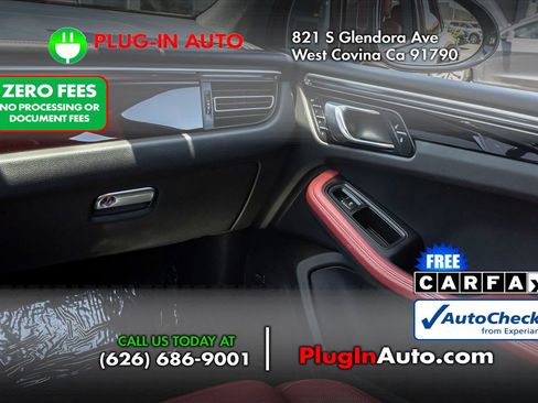 Used 2019 Porsche Macan AWD/4WD image 18