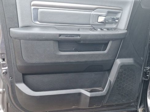 Used 2024 RAM 1500 Classic SLT image 28