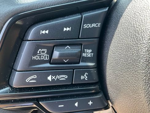 Used 2026 Subaru Outback Limited AWD/4WD image 21