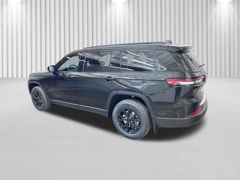 New 2025 Jeep Grand Cherokee L Altitude image 7