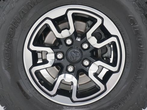 Used 2016 RAM 1500 Rebel w/ Luxury Group AWD/4WD image 30
