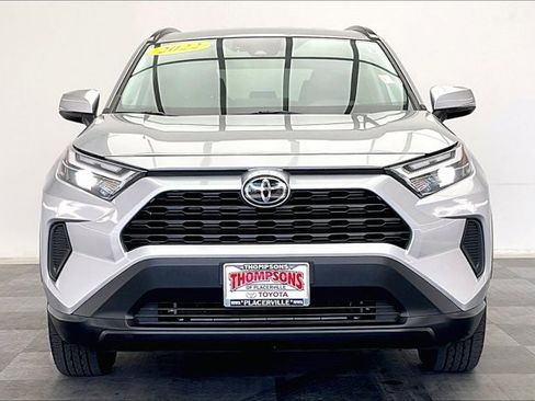 Used 2022 Toyota RAV4 XLE image 2
