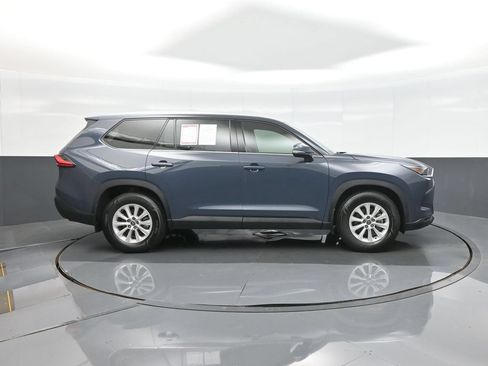 Certified 2024 Toyota Grand Highlander AWD image 8