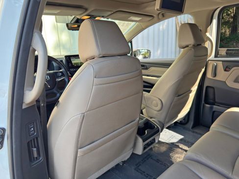Used 2020 Honda Odyssey Touring image 38