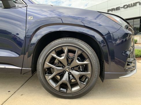 Used 2025 Lexus TX 500h AWD w/ Technology Package image 13