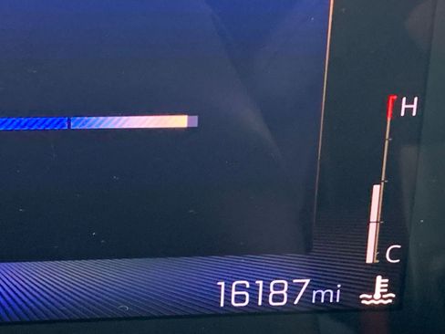 Used 2025 Chevrolet TrailBlazer LT image 38