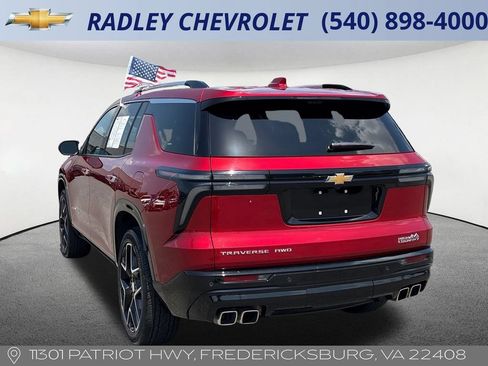Used 2025 Chevrolet Traverse High Country w/ LPO, Floor Liner Package AWD/4WD image 18