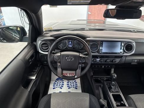 Used 2023 Toyota Tacoma TRD Sport w/ Technology Package AWD/4WD image 42