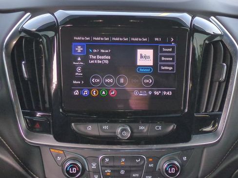 Used 2023 Chevrolet Traverse Premier w/ Redline Edition FWD image 21