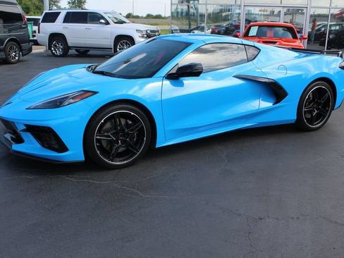 Used 2022 Chevrolet Corvette Stingray Preferred Cpe w/ Z51 Performance Package RWD image 28