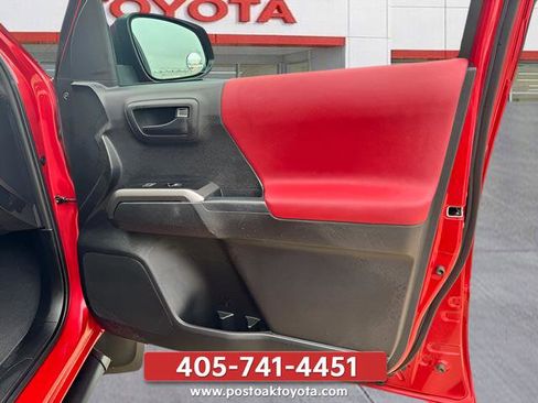 Used 2023 Toyota Tacoma SR5 w/ Technology Package AWD/4WD image 10