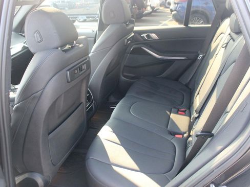 Used 2019 BMW X5 xDrive40i w/ Convenience Package AWD/4WD image 35