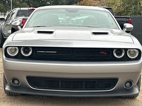 Used 2016 Dodge Challenger R/T Scat Pack w/ Leather Interior Group image 11