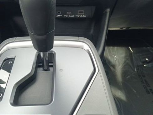 Certified 2024 Subaru Crosstrek 2.0i Premium AWD/4WD image 55