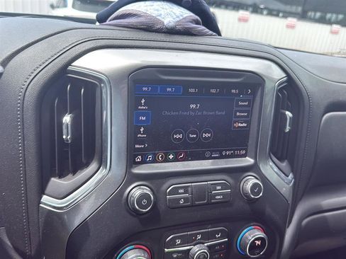 Used 2020 Chevrolet Silverado 1500 LT Trail Boss AWD/4WD image 6