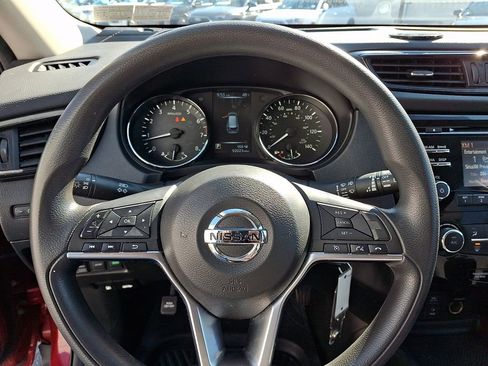 Used 2017 Nissan Rogue S w/ S Appearance Package AWD/4WD image 18