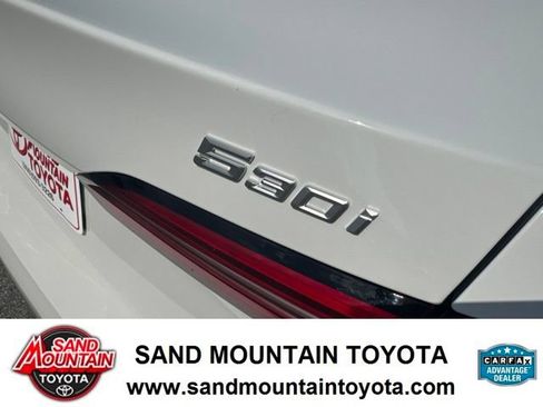 Used 2026 BMW 530i RWD image 9