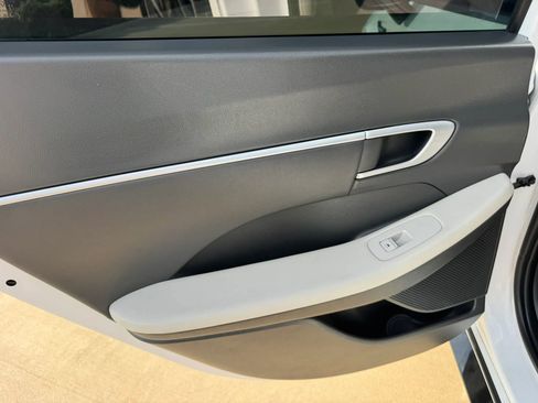 Used 2025 Hyundai Sonata SEL FWD image 33