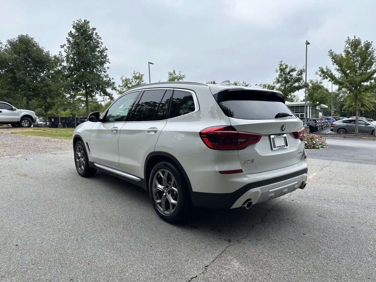 Used 2020 BMW X3 xDrive30i w/ Premium Package AWD/4WD image 3